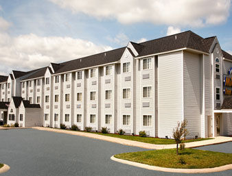 Microtel Inn & Suites By Wyndham Holland Exterior photo